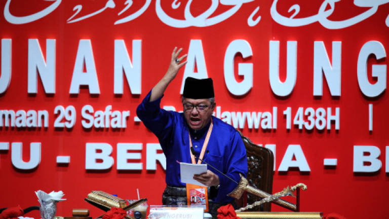 Najib receives oaths of loyalty from Umno members