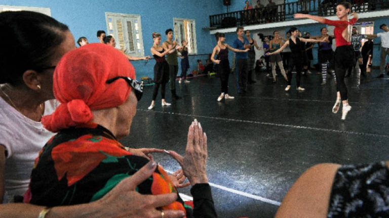 At 96, Cuban ballet legend Alicia Alonso still dancing inside
