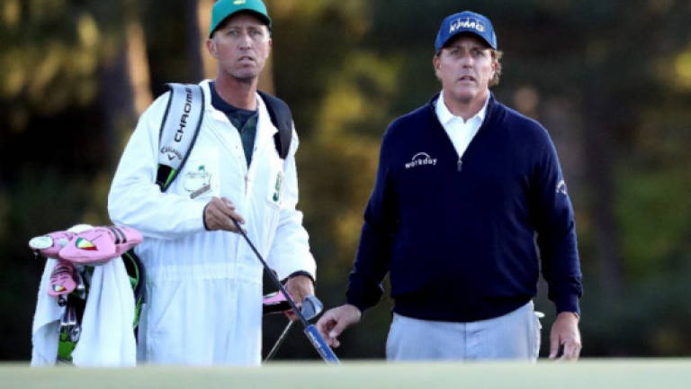Mickelson splits with long-time caddie