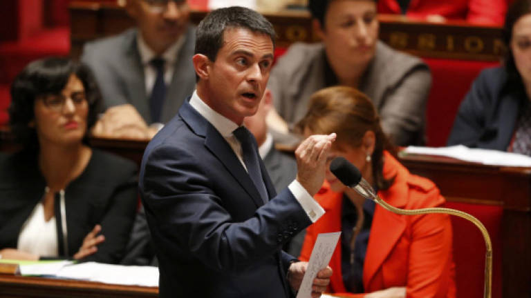 French PM 'open' to interim ban on foreign funding of mosques