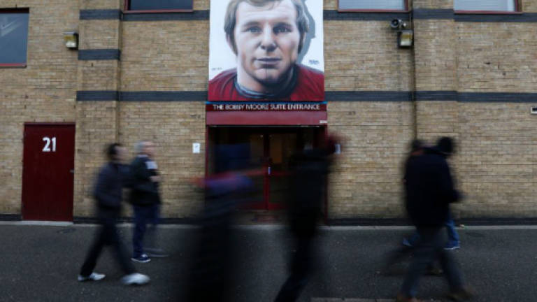 World Cup winning skipper Moore's home honoured