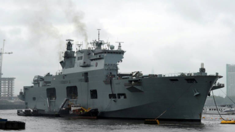 UK boosts aid budget for Irma, sends two warships