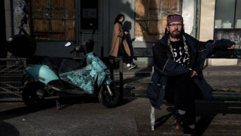 Down but not out: French homeless man takes Twitter by storm