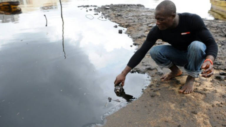 Shell, Nigeria accused over oil spill clean up