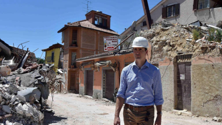 Canada's Trudeau meets Italy quake survivors