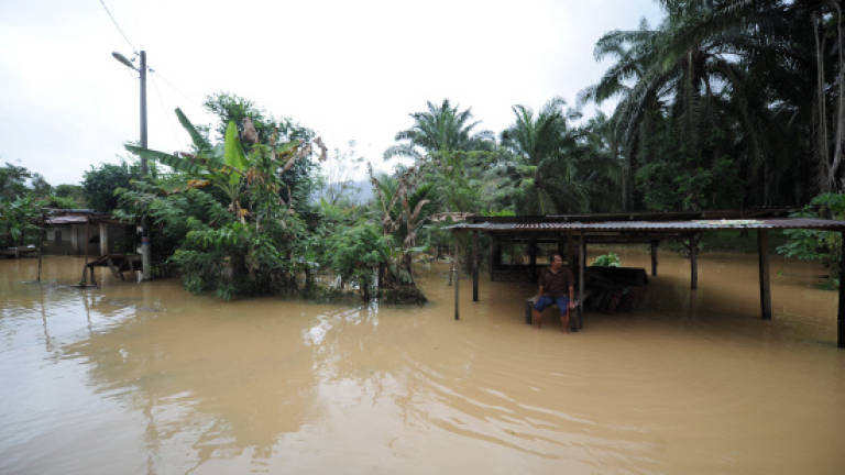 Flood in Pahang worsens, number of victims nationwide increases