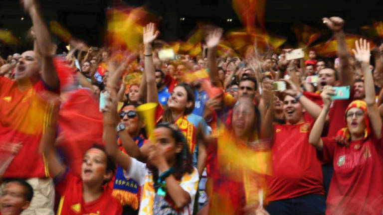 FIFA threatens to boot Spain out of World Cup