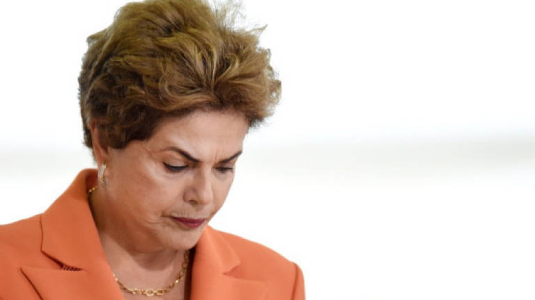 Corruption twist boosts Brazil's 'president in waiting'