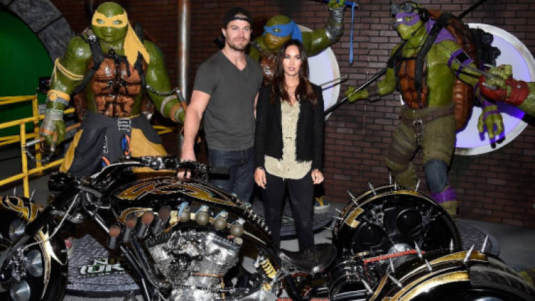 'Ninja Turtles' wrest top box office spot from 'X-Men'