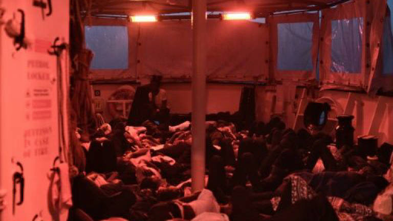 Migrants on stranded rescue ship Aquarius to be taken to Spain