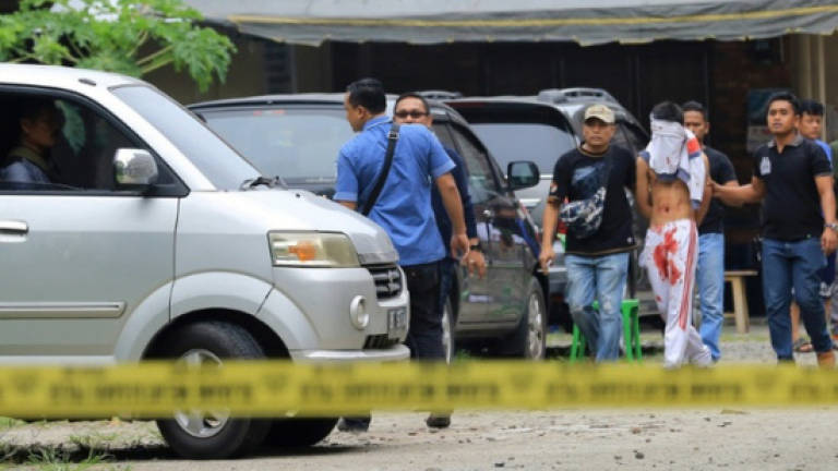 Indonesian priest injured in church attack