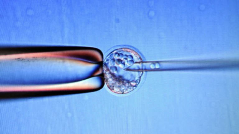 South China: Baby born from embryo frozen 16 years ago