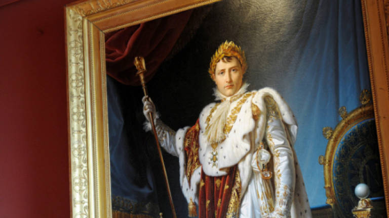 Gold leaf from Napoleon's crown to go under hammer
