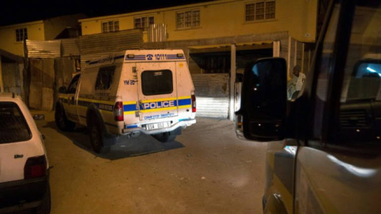 Six killed in attack on S.Africa police station