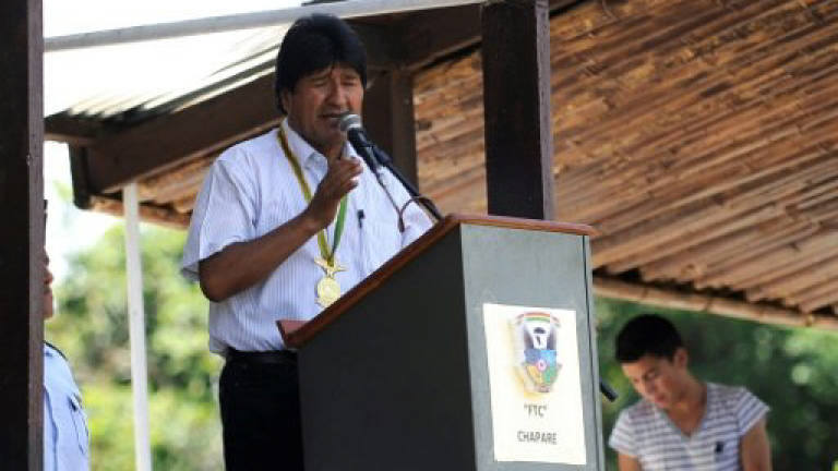 Bolivia president pardons 1,800 prisoners