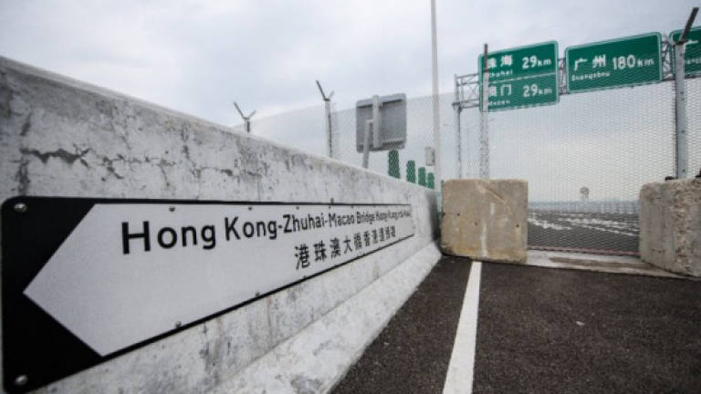 Date set for mega Hong Kong-China bridge opening