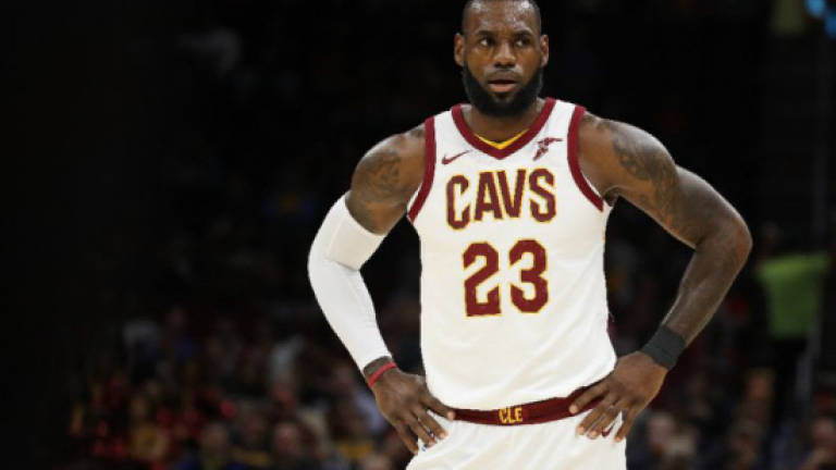 LeBron hopes to play long enough to foul his son