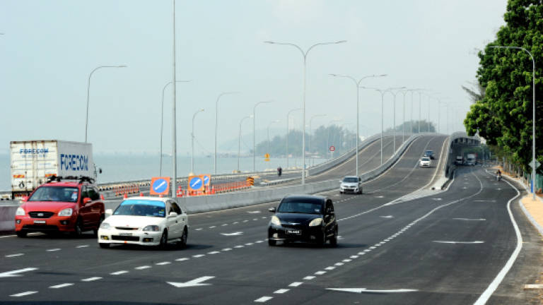 Residents voice concerns over Penang highway projects