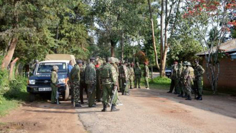 Shabaab militants storm Kenya police post