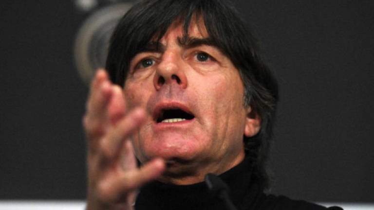 Prove yourselves, Loew tells Germany