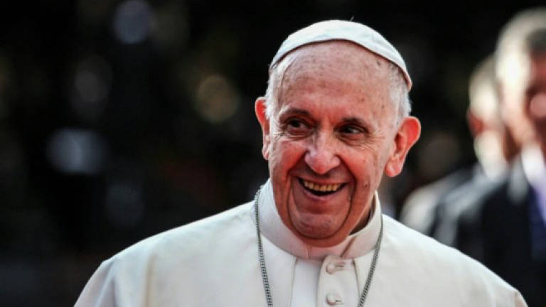 Pope rallies Colombian leaders, youth for peace