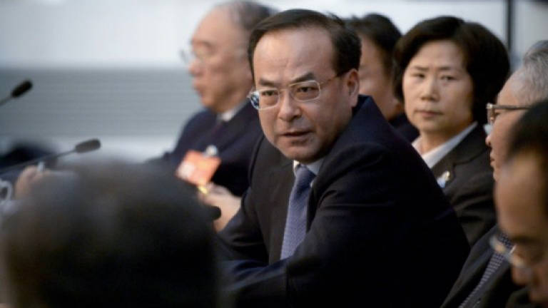 Former Chinese leadership contender faces graft probe