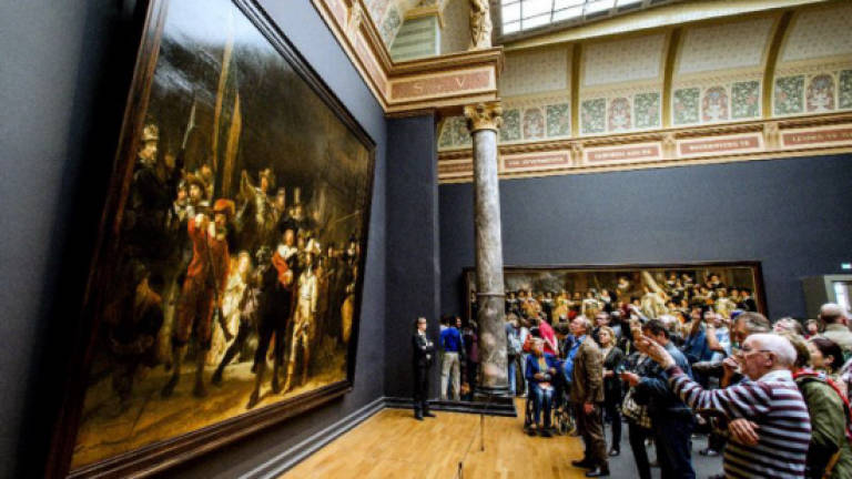 Dutch school kids must visit Rembrandt, parliament