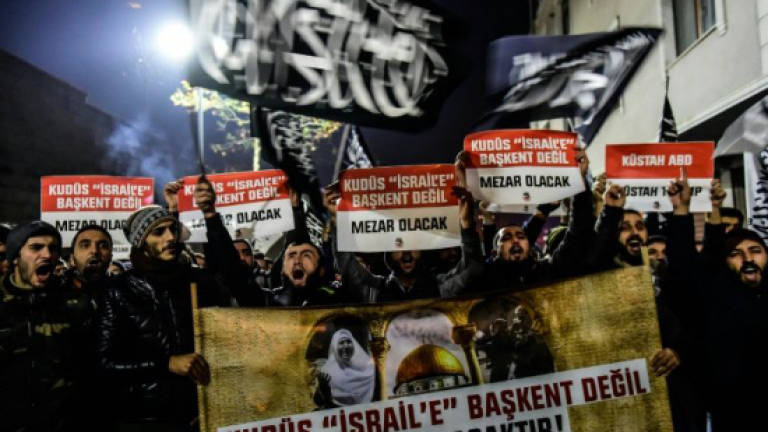 Thousands march in Istanbul to protest Trump's Jerusalem recognition