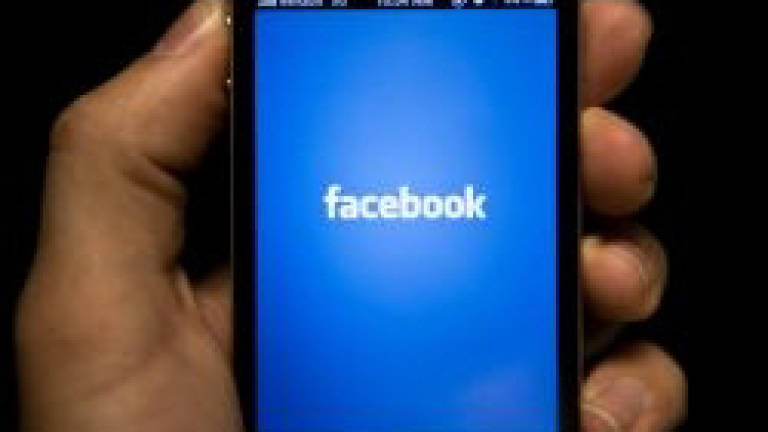 Proposed registration of FB users with MCMC difficult to implement