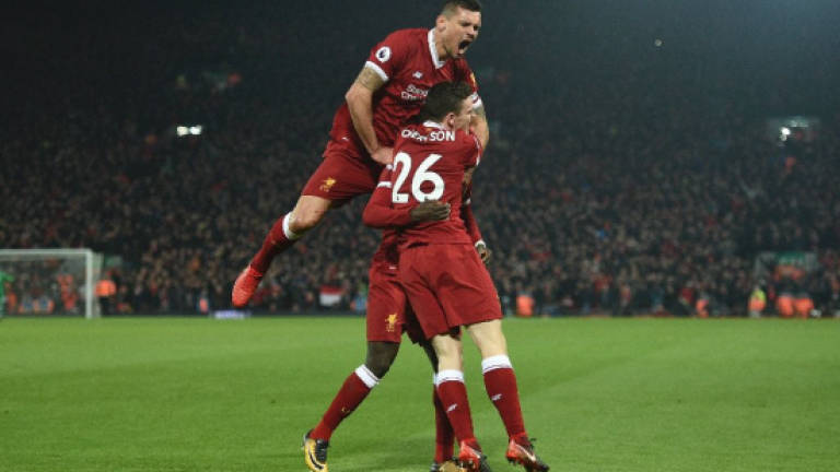 Liverpool stun City as Sanchez nears Arsenal exit