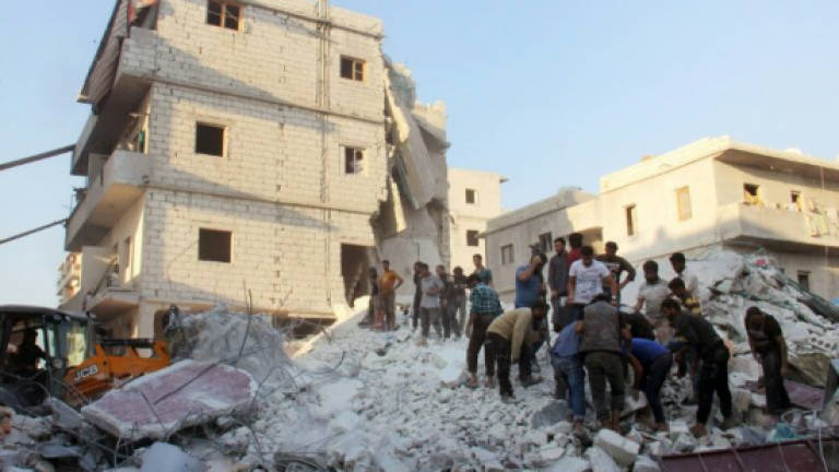 Air strikes kill 28 civilians in Syria safe zone