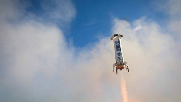 Bezos sells US$1b in Amazon stock yearly to pay for rocket firm