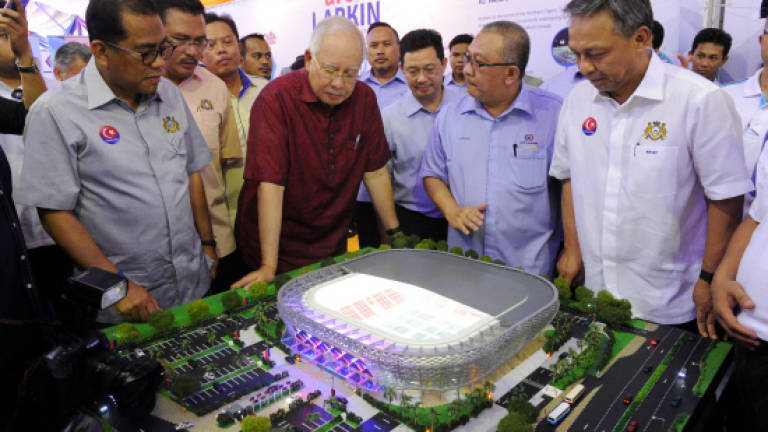 Najib launches four new stadiums in Johor
