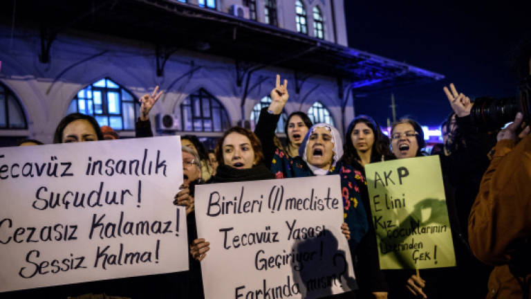 Thousands rally against Turkey child sex conviction bill