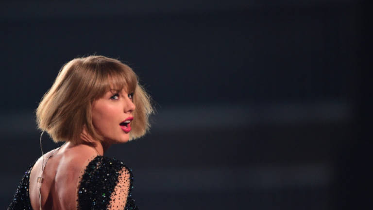 Taylor Swift wins groping lawsuit