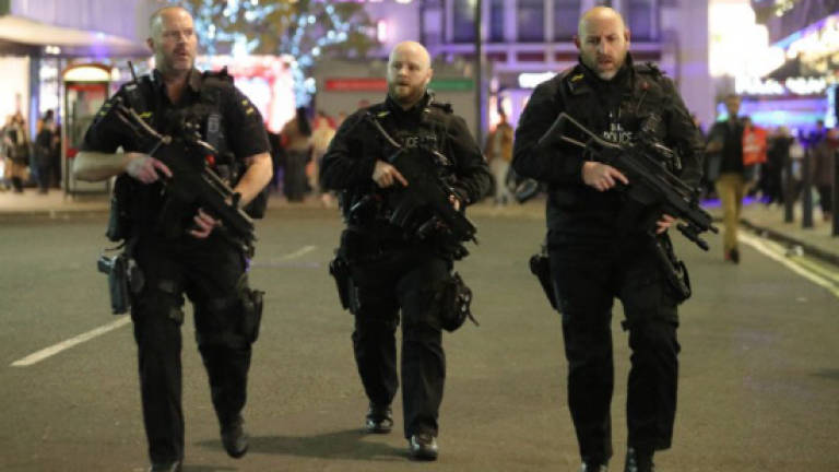 London terror scare unexplained as suspects freed