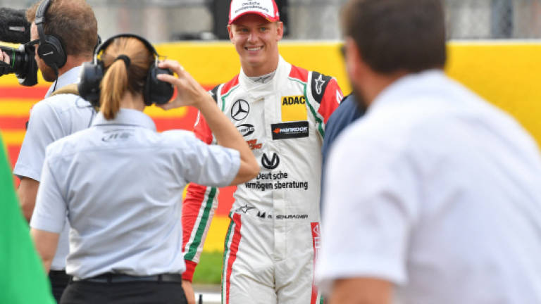 Schumacher's teenage son dreams of F1
