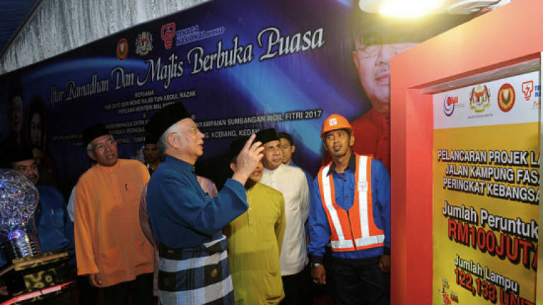 Najib: Pas likes Umno's struggle which upholds dignity of Muslims and Islam