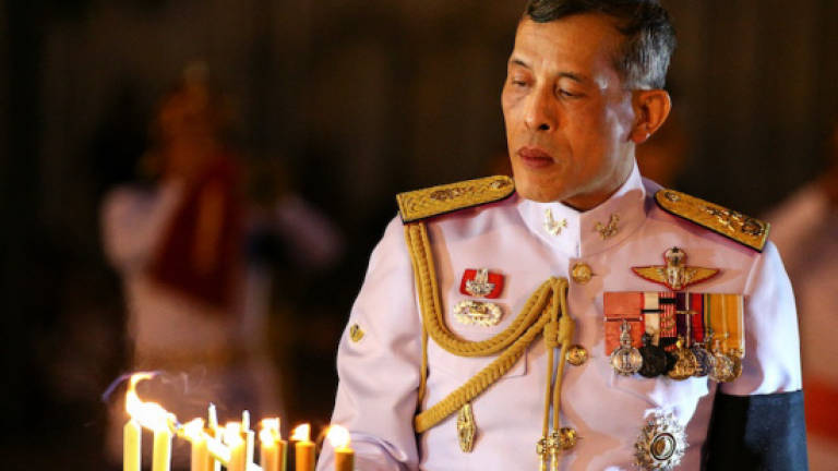 Thai junta chief says king has chosen new Buddhist leader