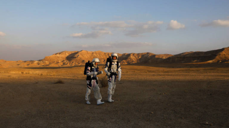 Dormant desert life hints at possibilities on Mars
