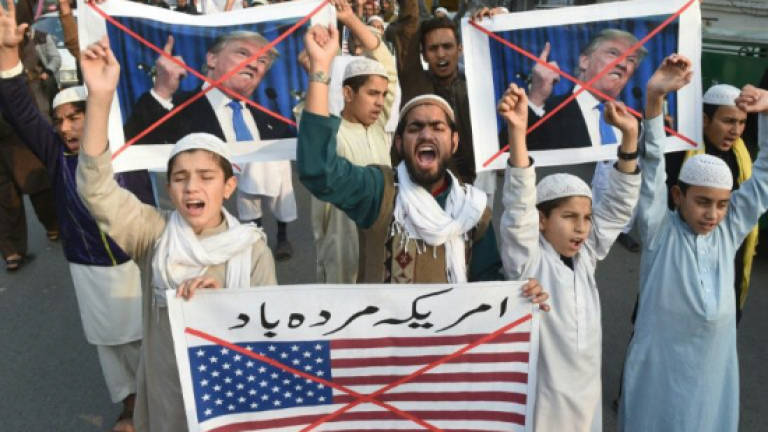 Trump could freeze US$2b of Pakistan aid over militant havens