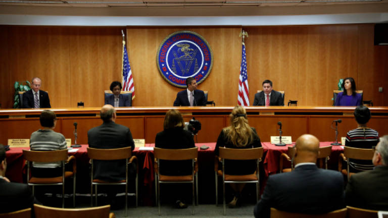 US moves to roll back 'net neutrality' rules