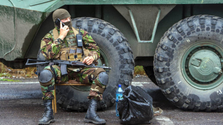 Poroshenko faces new security crisis in western Ukraine