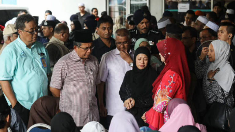 Terengganu MB, IGP visit families of victims at HKL