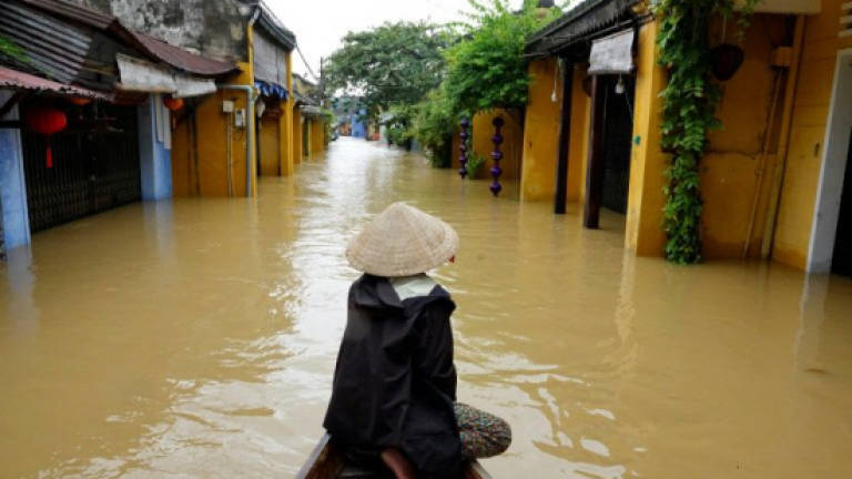 Death toll from Vietnam typhoon rises to 69 (Updated)