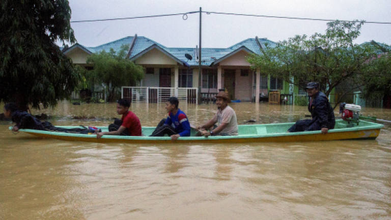 Floods worsen in Terengganu and Kelantan (Updated)