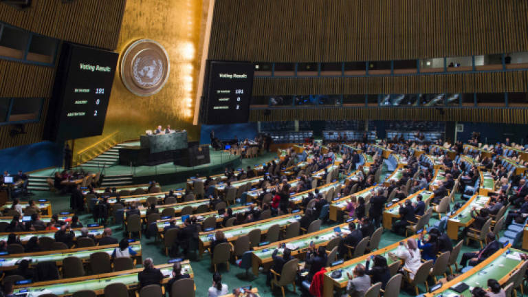 UN votes to launch talks on nuclear weapons ban
