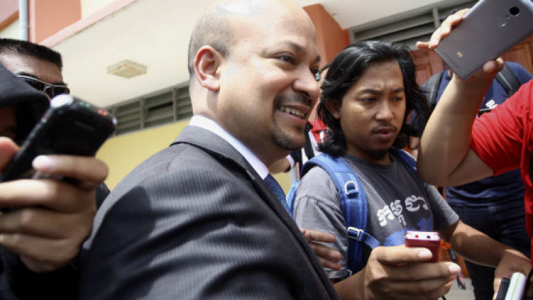 Arul Kanda explains 1MDB to Sungai Besar voters