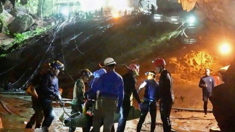 Brit diver tells of 'massive relief' at unprecedented Thai cave rescue