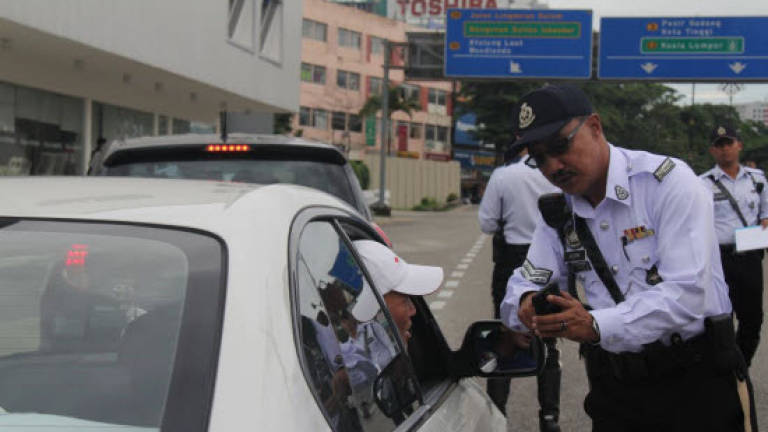 Operation to nab errant foreign motorists commences in Johor